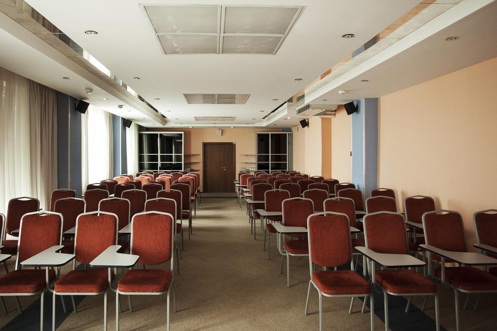Victoria Hotel & Business Centre ミンスク エクステリア 写真