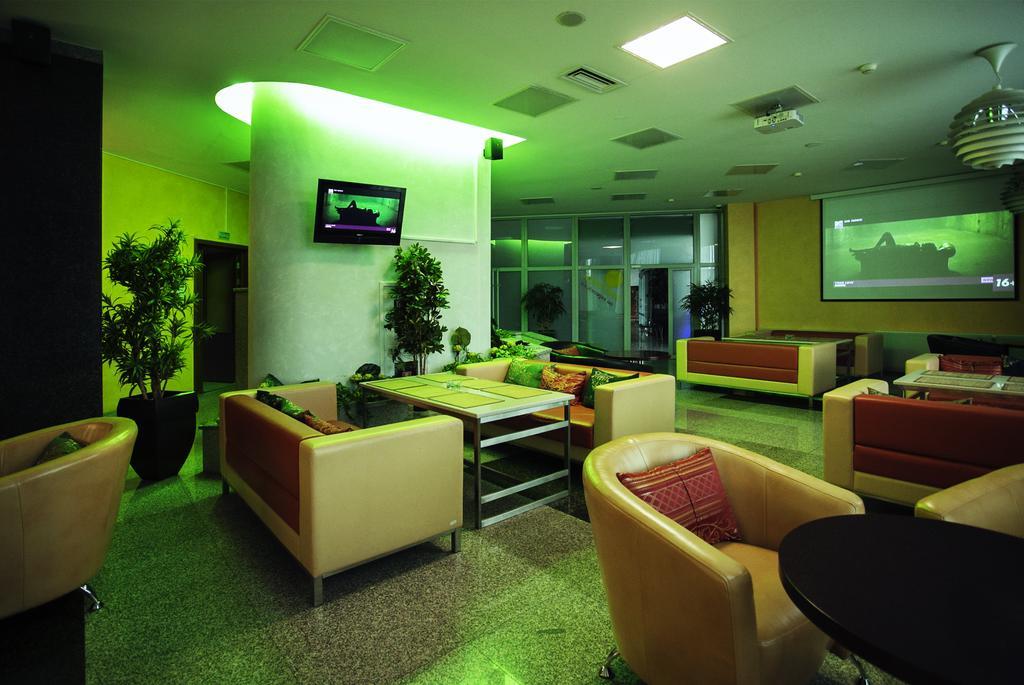 Victoria Hotel & Business Centre ミンスク エクステリア 写真
