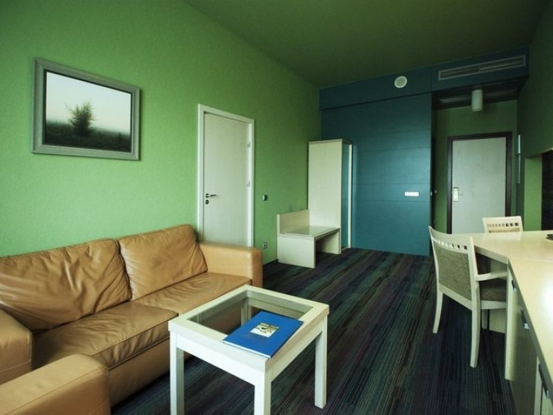 Victoria Hotel & Business Centre ミンスク エクステリア 写真