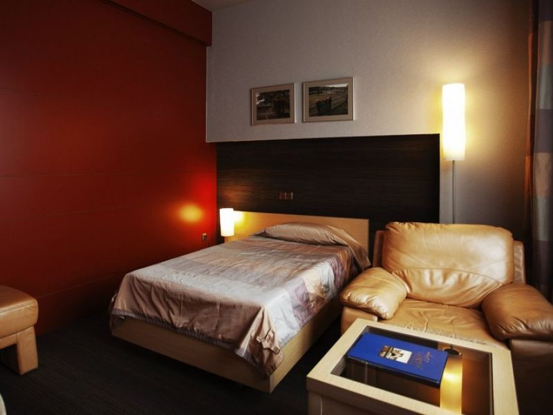 Victoria Hotel & Business Centre ミンスク エクステリア 写真