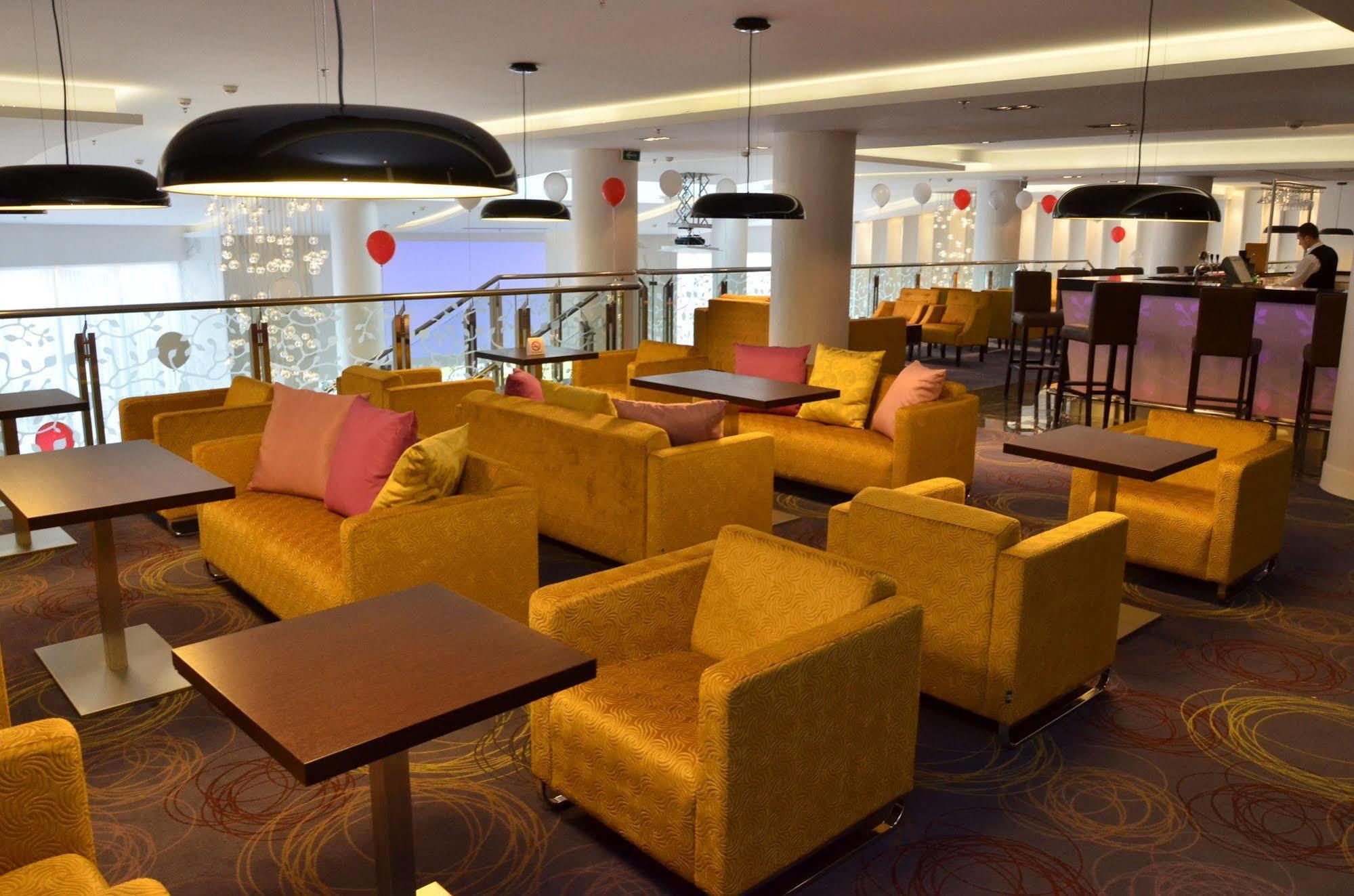 Victoria Hotel & Business Centre ミンスク エクステリア 写真
